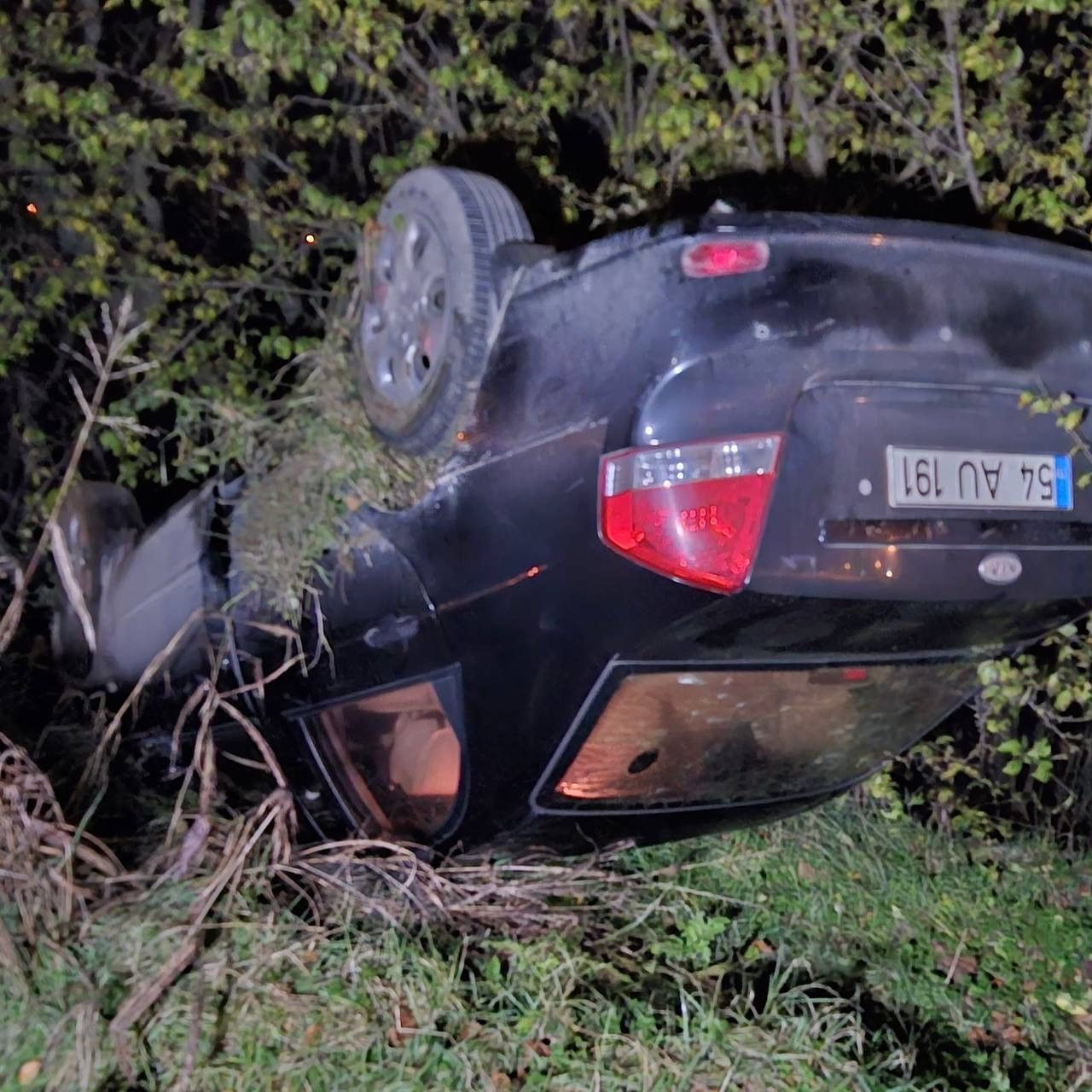 Sakarya’da Takla Atan Otomobilden Hafif Yaralı Kurtuldu - Sayfa 2