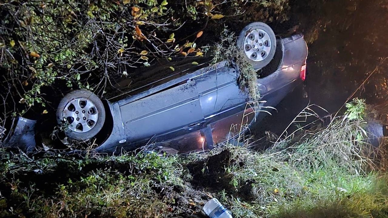 Sakarya’da Takla Atan Otomobilden Hafif Yaralı Kurtuldu