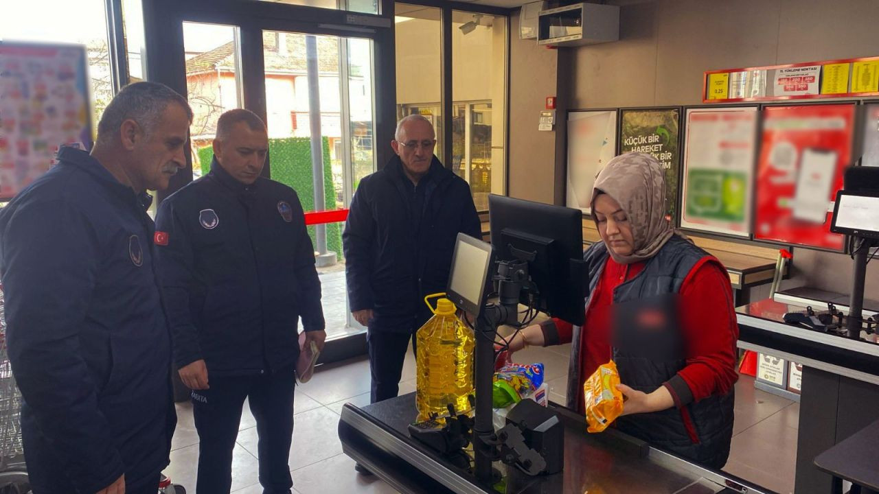 Sapanca Belediyesi Zabıta Ekiplerinden Sıkı Denetim! Market ve fırınlarda güvenilir alışveriş çalışmalarına devam - Sayfa 1