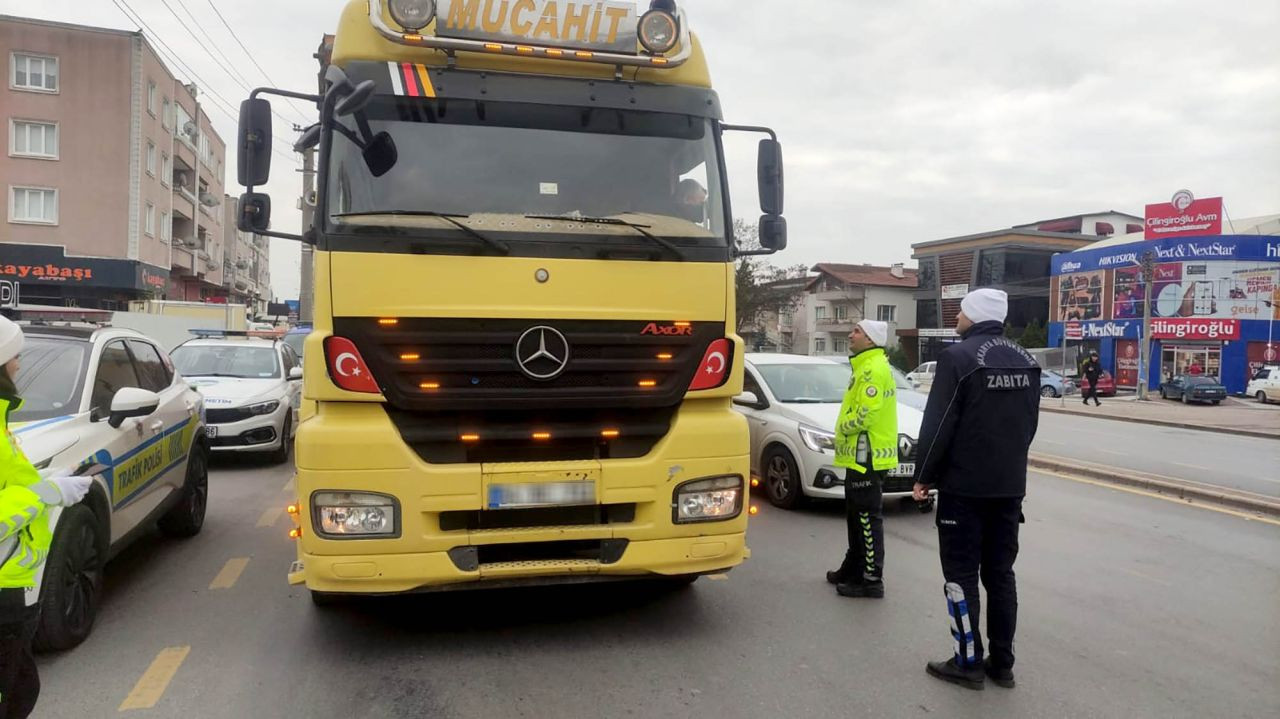 Sakarya’da Ağır Tonajlı Araçlara Geniş Çaplı Denetim - Sayfa 10