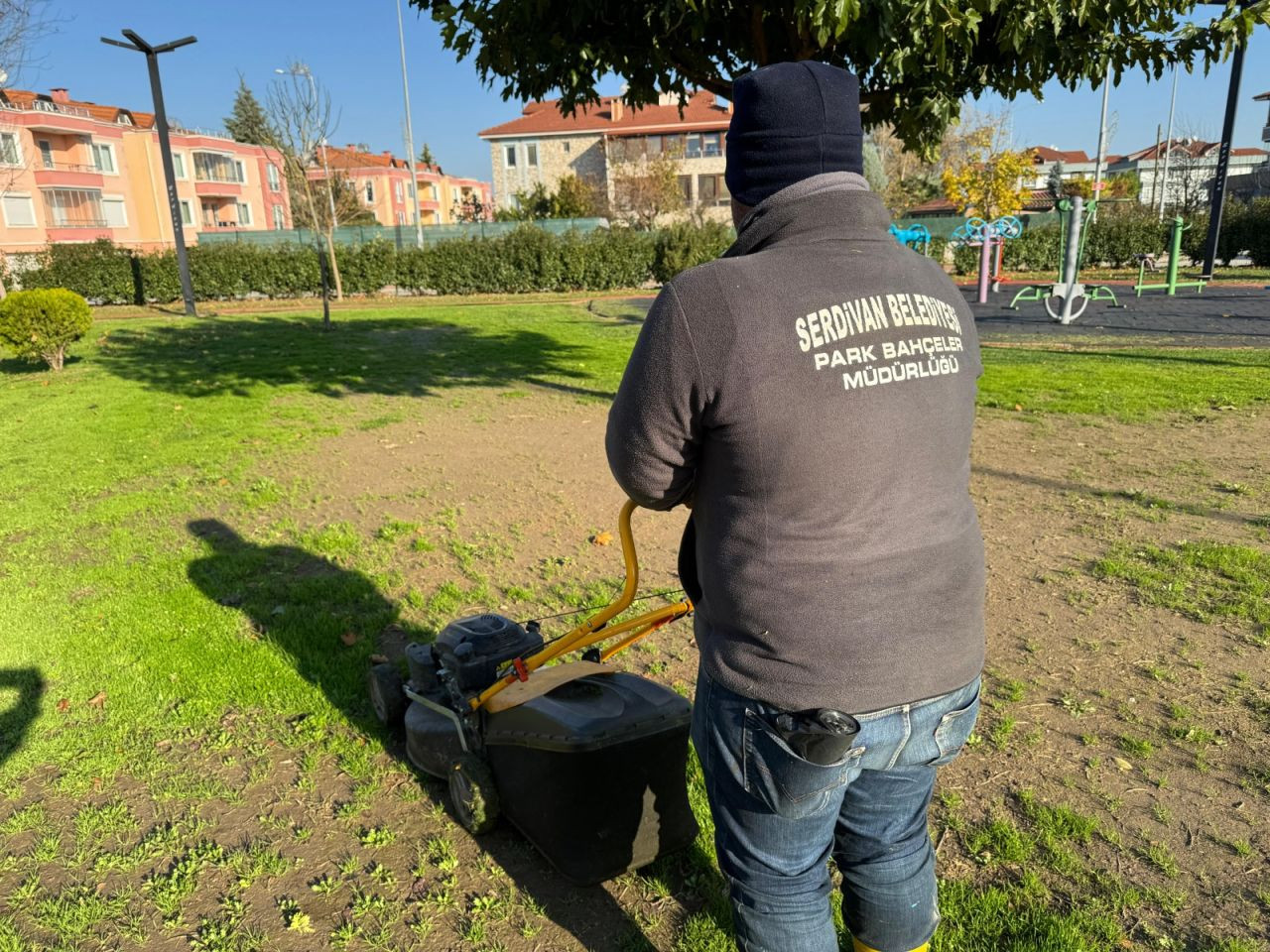 Serdivan Belediyesi Ekiplerinden Temizlik Mesaisine Hız Kesmeden Devam - Sayfa 8