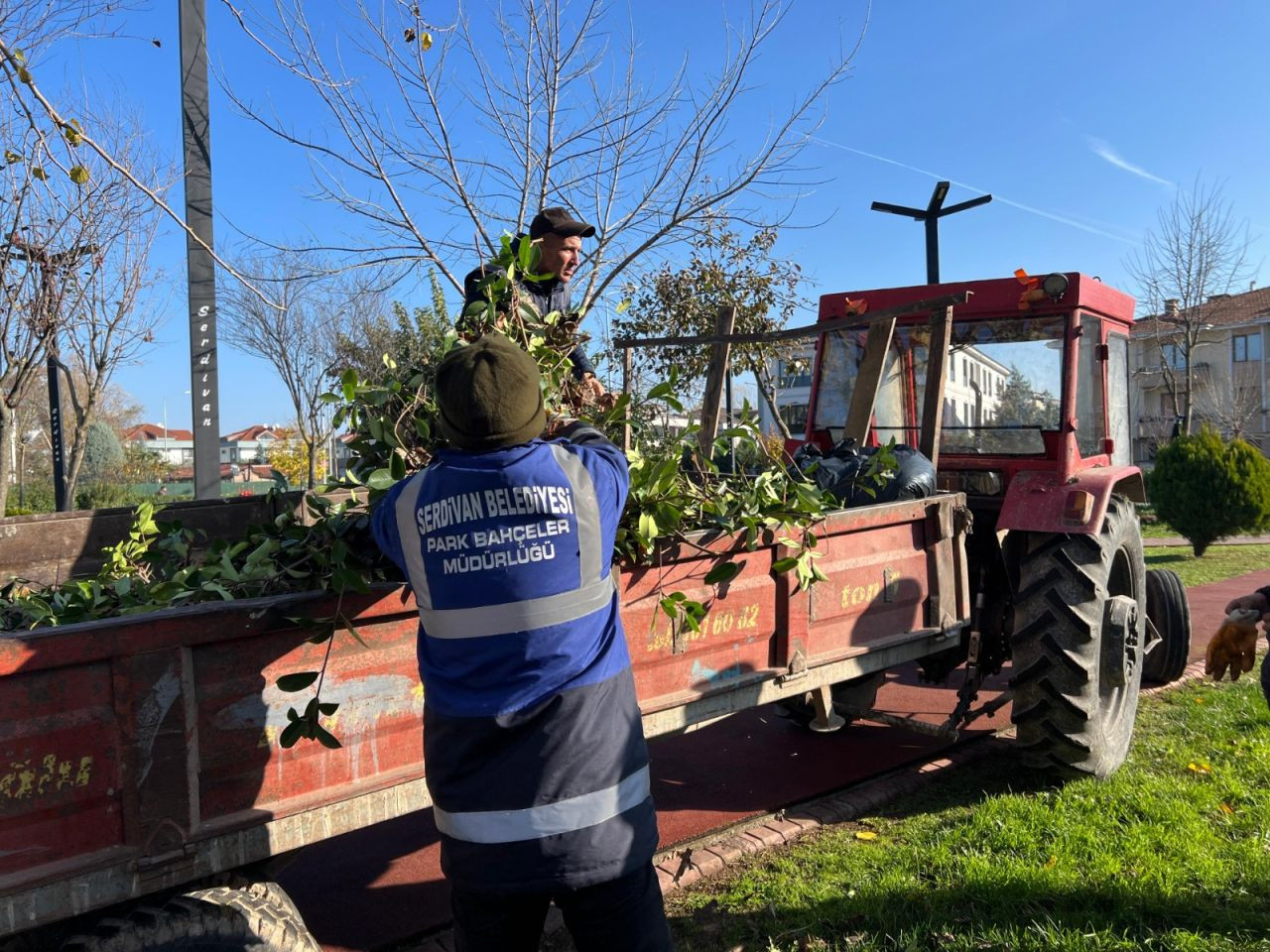 Serdivan Belediyesi Ekiplerinden Temizlik Mesaisine Hız Kesmeden Devam - Sayfa 2