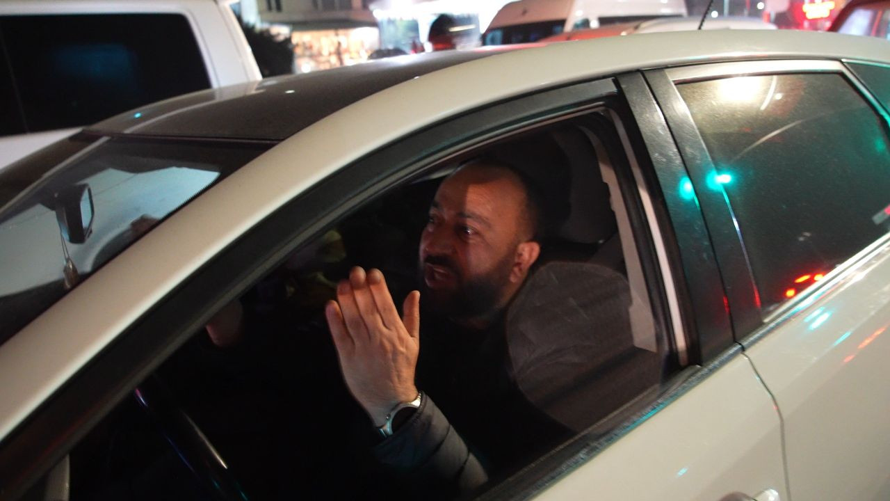 İSKİ'nin yol çalışması nedeniyle yürümek zorunda kalan vatandaşlara Arnavutköy Belediyesi'nden ücretsiz servis - Sayfa 6