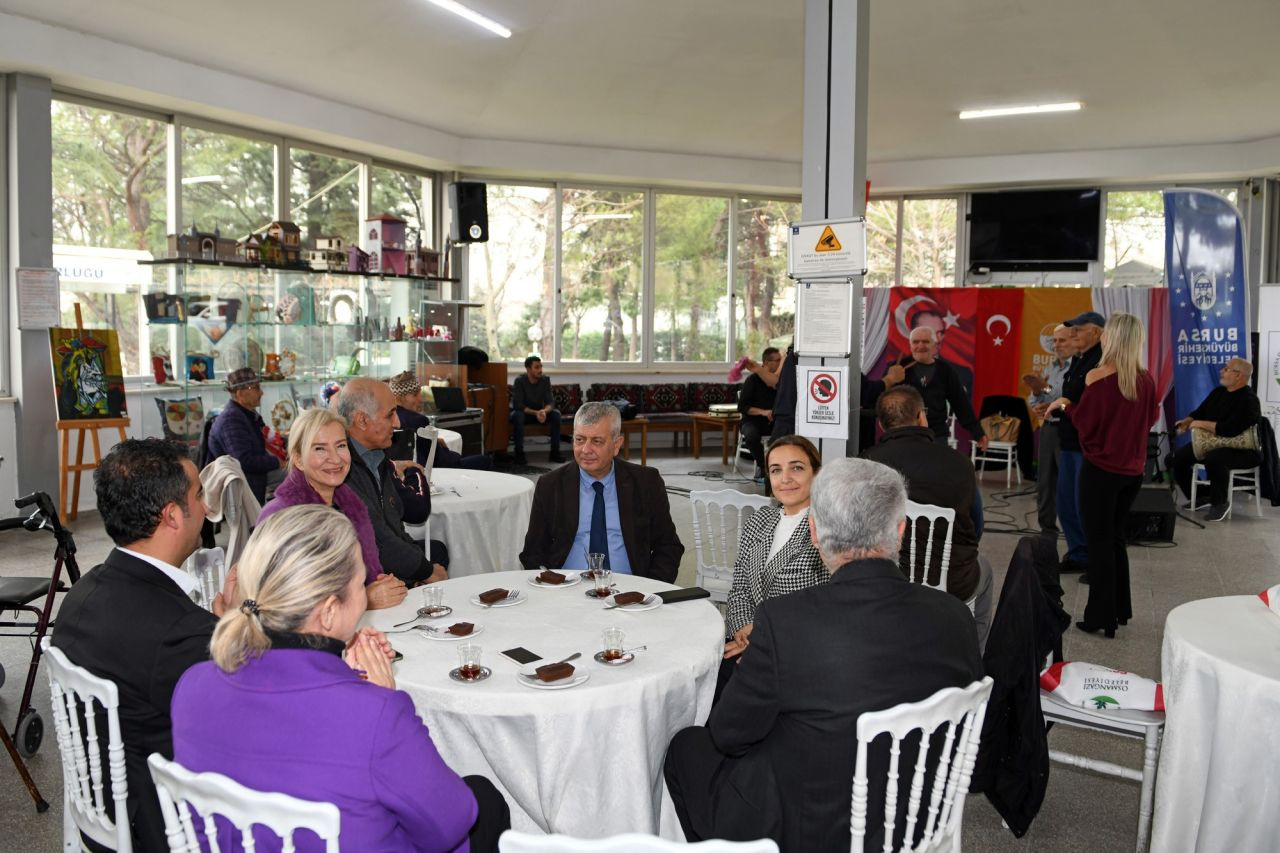 Türk Sanat Müziği Korosu, huzurevi sakinleri için söyledi - Sayfa 1