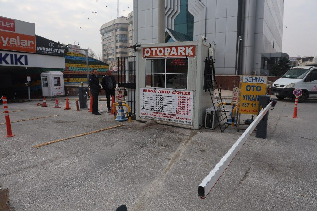 Doktor ve babasının 30 liralık otopark kavgası kamerada - Sayfa 7