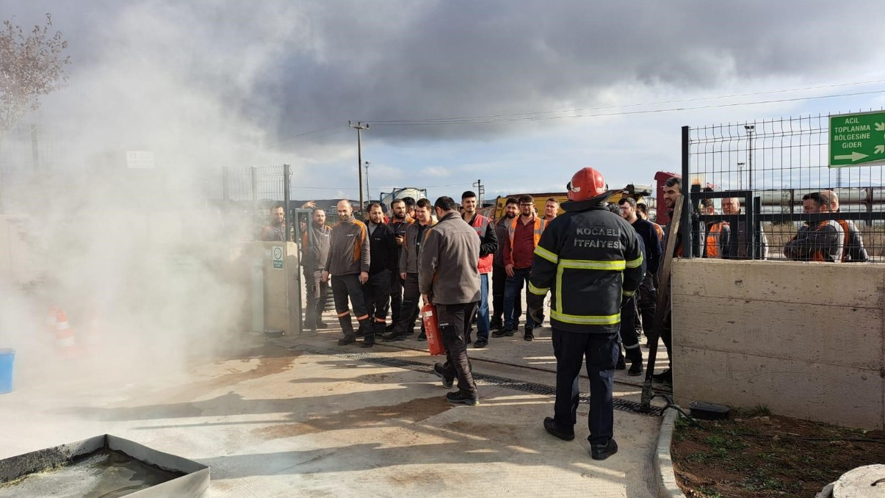 Endüstriyel tesis acil durum ekiplerine eğitim