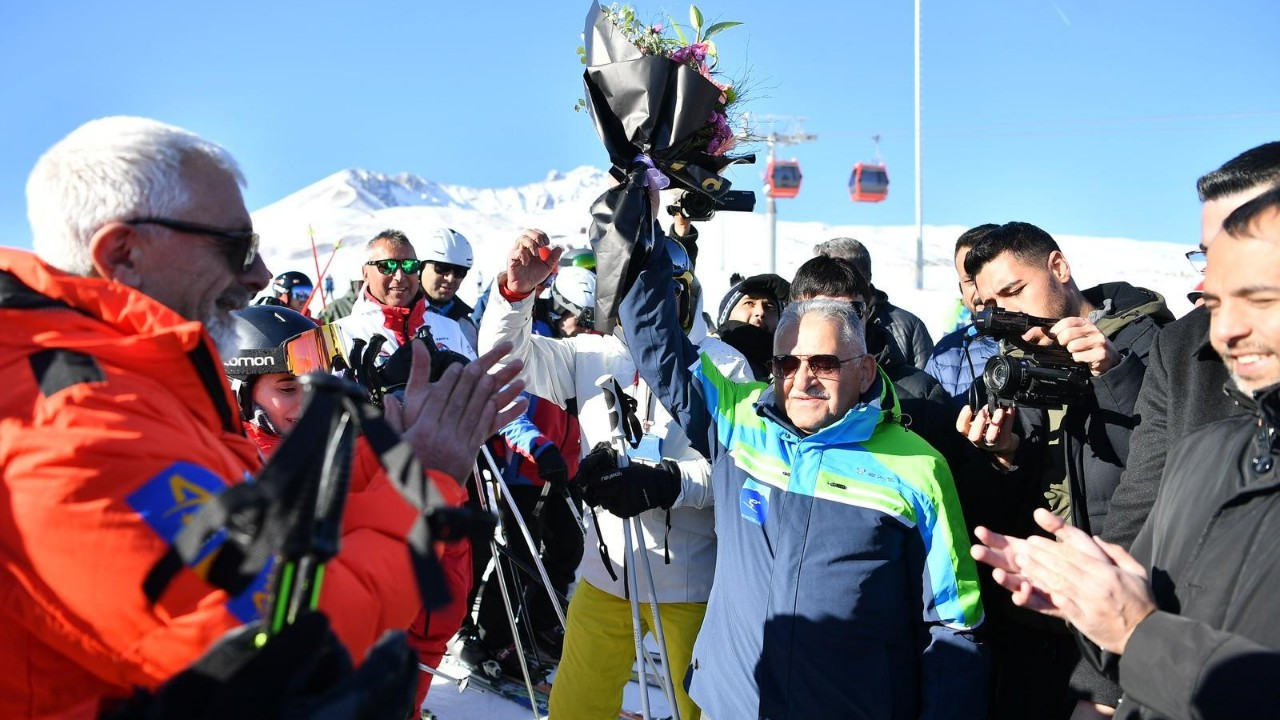 Erciyes'te kayak sezonu başladı