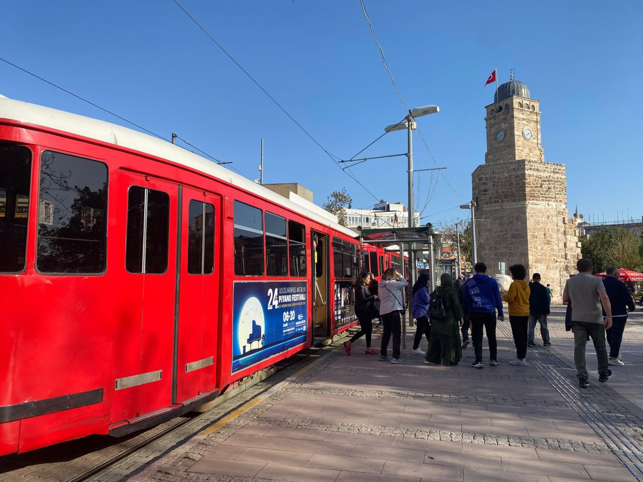 Nostaljik tramvay yolcularına canlı piyano resitali - Sayfa 6