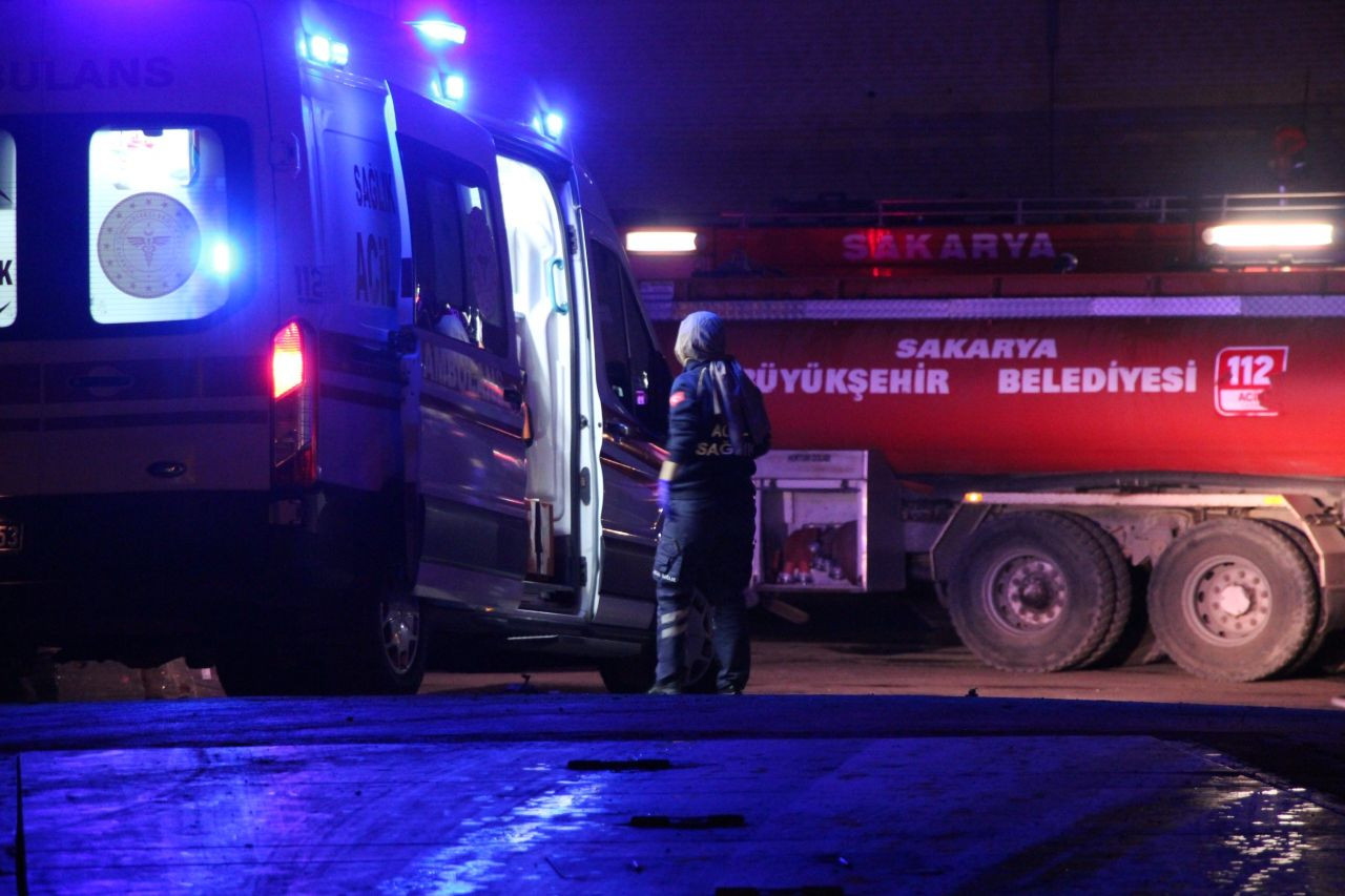 Sakarya’da Geri Dönüşüm Tesisinde Yangın: 8 İşçi Dumandan Etkilendi - Sayfa 5