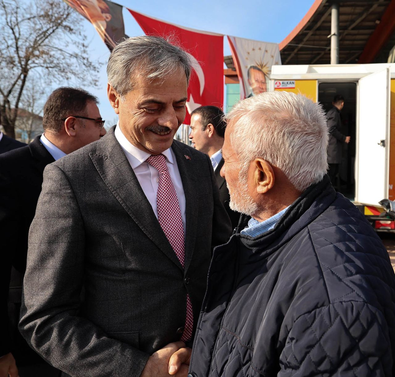 Başkan Alemdar: "Hendek İçin Tüm Gücümüzle Çalışmaya Devam Edeceğiz" - Sayfa 1