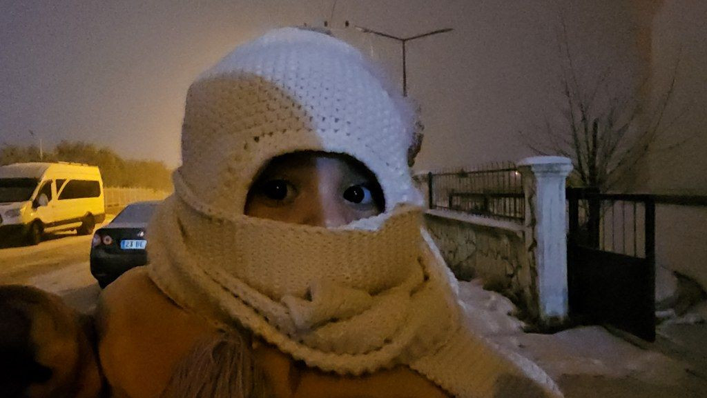 Bitlis'te Sibirya soğuklarının Etkisiyle Araçlar Naylon Brandalarla Sarıldı - Sayfa 8