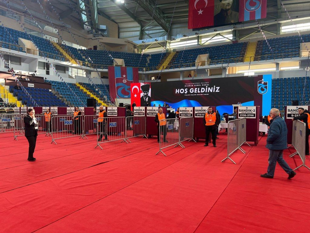 Trabzonspor Kulübü’nde Olağan Seçimli Genel Kurul Toplantısı’nda oy verme işlemi başladı - Sayfa 3