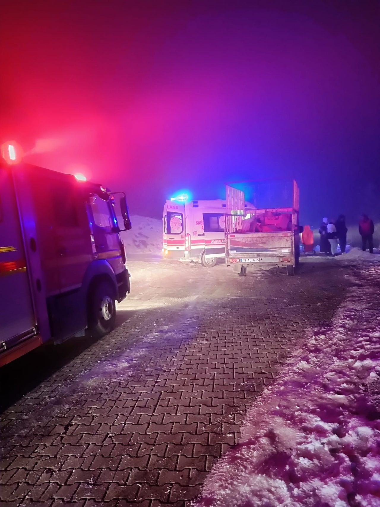 Muş'ta Otomobil Şarampole Yuvarlandı: 1 Yaralı - Sayfa 4