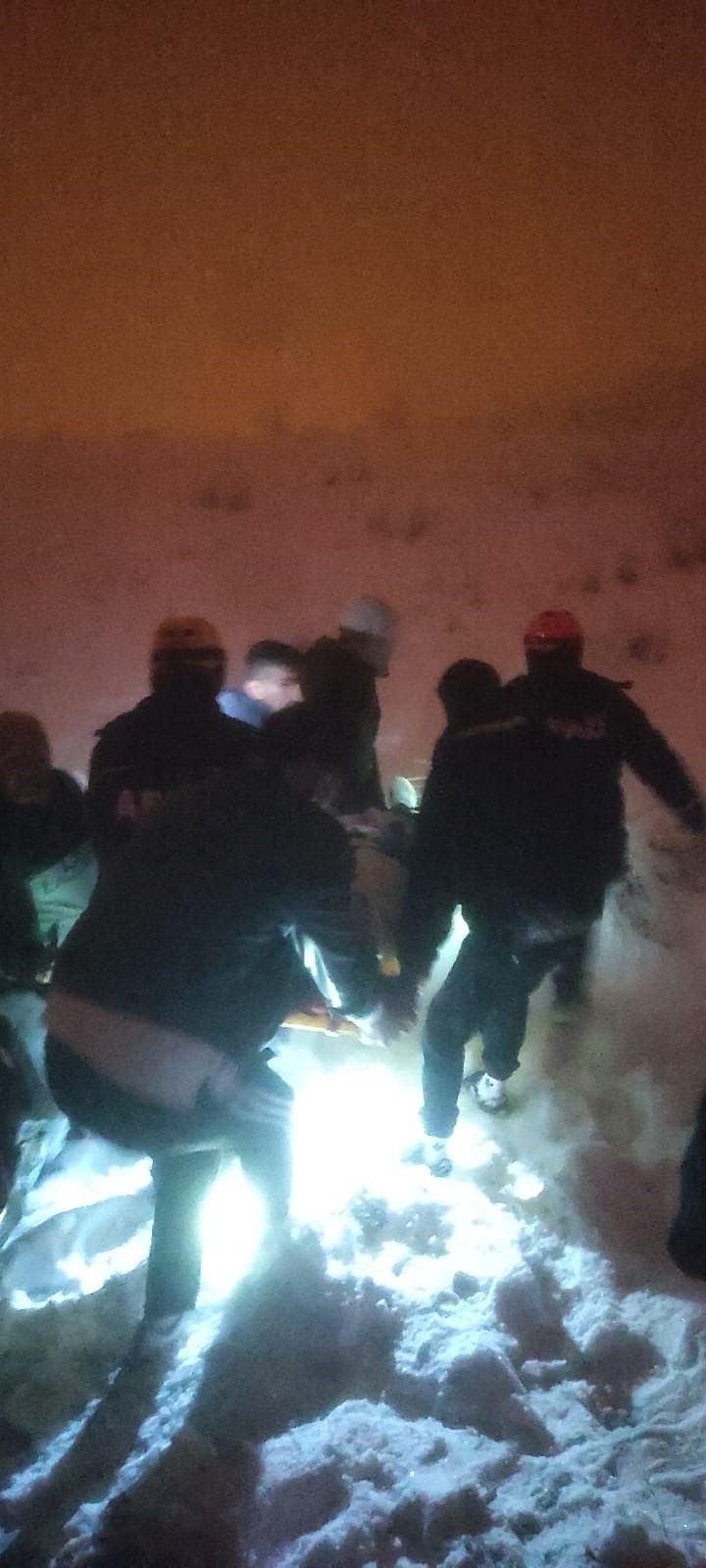 Muş'ta Otomobil Şarampole Yuvarlandı: 1 Yaralı - Sayfa 1