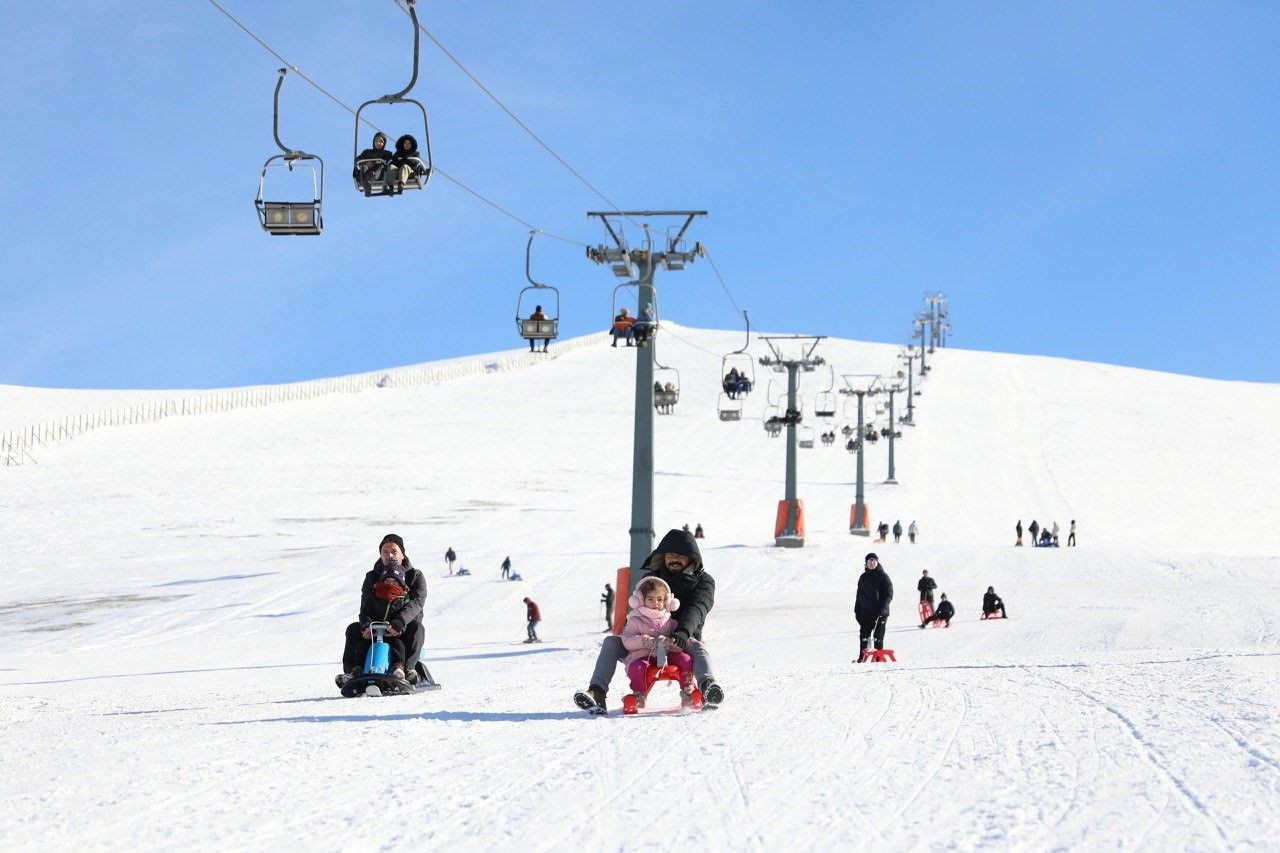 Akdağ Kayak Merkezi’nde turizm sezonu başladı - Sayfa 4