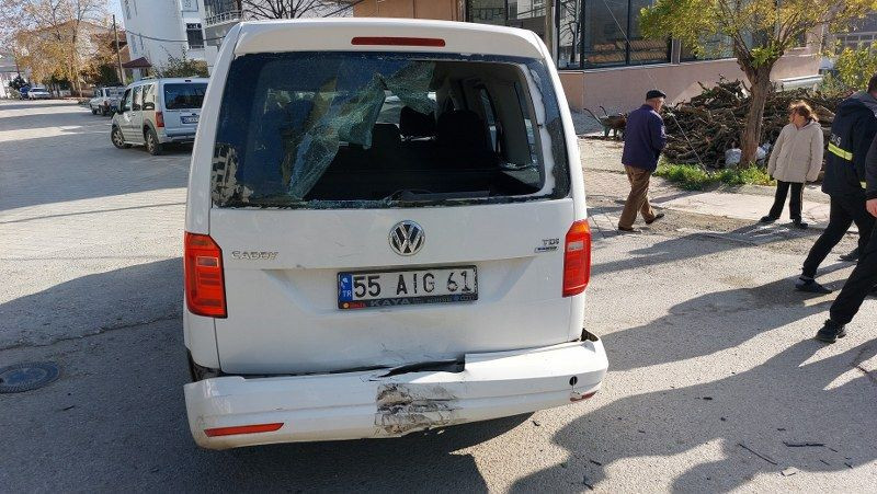 Motosiklet Hafif Ticari Araca Arkadan Çarptı: 1 Yaralı - Sayfa 4