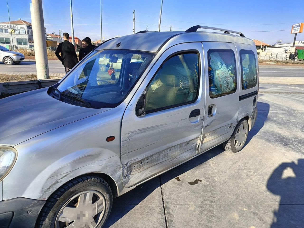 Ereğli’de Yolcu Otobüsü Kırmızı Işıkta Bekleyen Araçlara Çarptı: 1 Yaralı - Sayfa 5