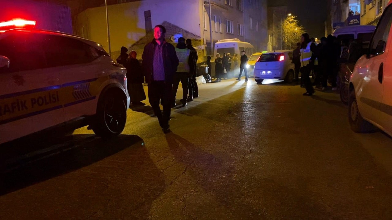 Bursa’da Motosiklet Sokakta Oynayan Çocuklara Çarptı: 2 Yaralı