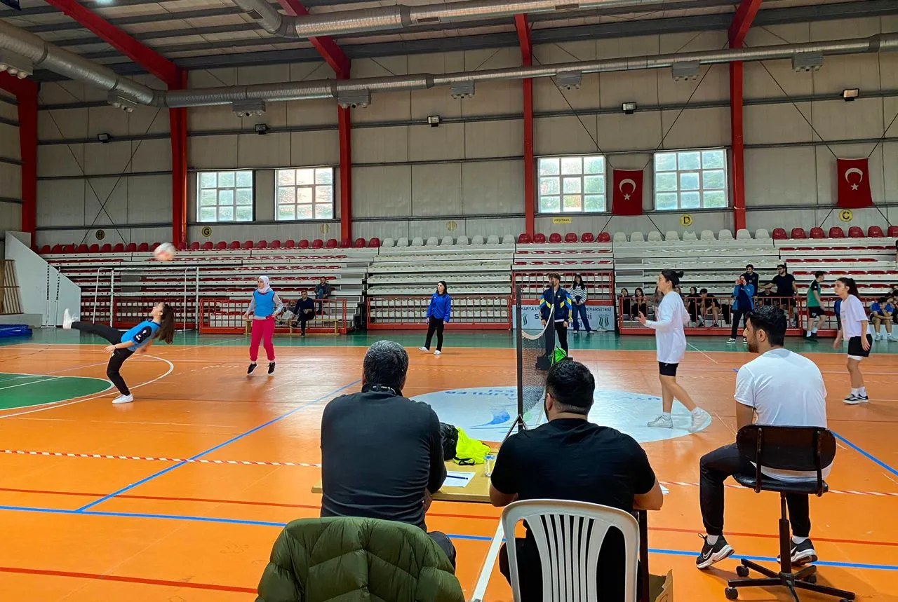 SUBÜ'de  ‘Ayak Tenisi Turnuvası’ düzenlendi