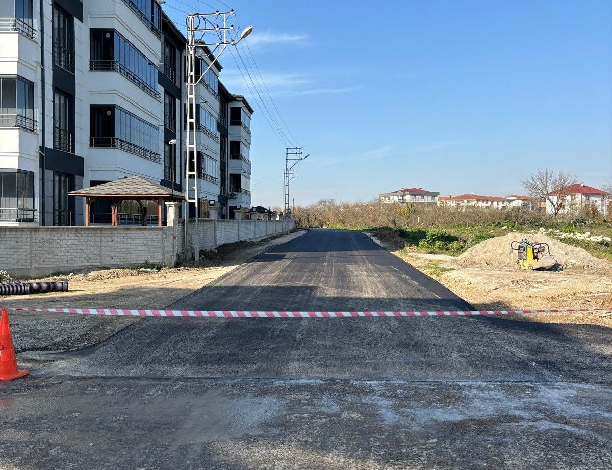 Hendek’te Üç Mahalle Daha Sıcak Asfaltla Buluştu - Sayfa 7