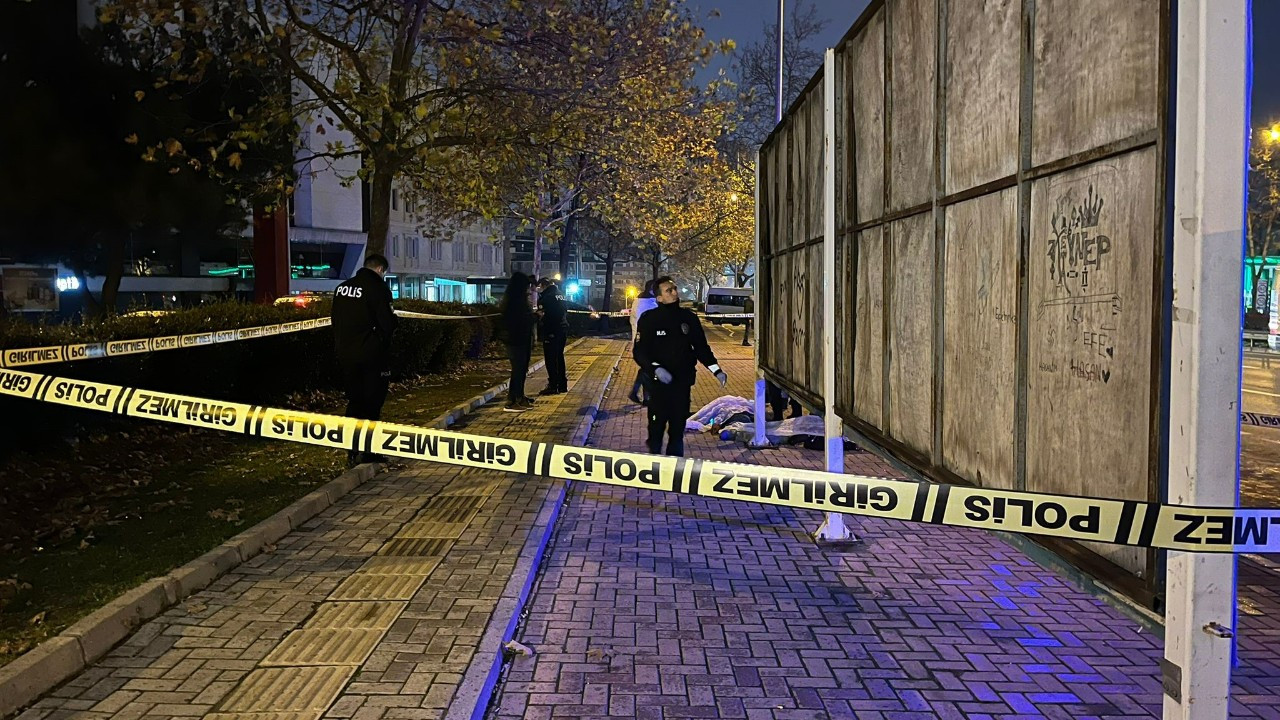 Önce takip ettiği kadını vurdu, sonra aynı silahla kendi intihar etti!