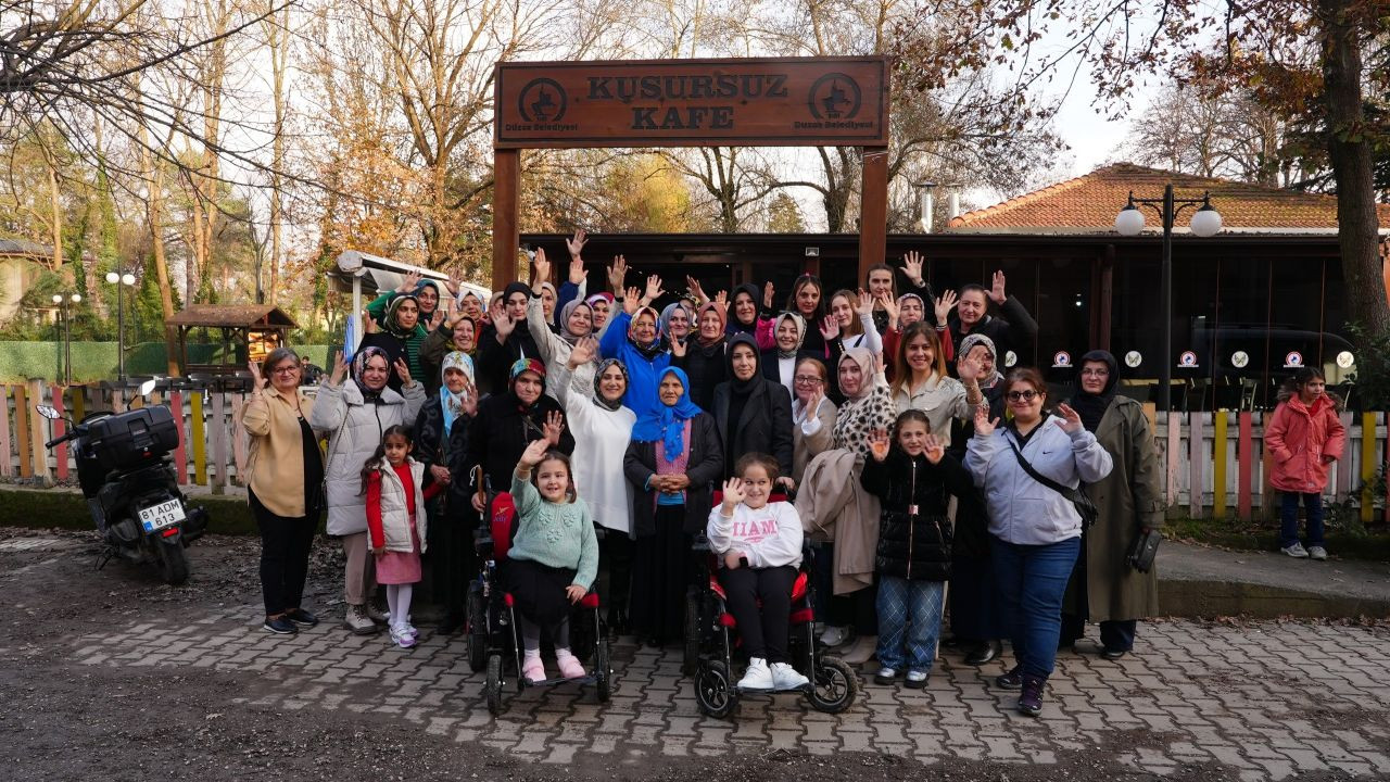 Engelli bireyler özel programda gönüllerince eğlendi - Sayfa 6