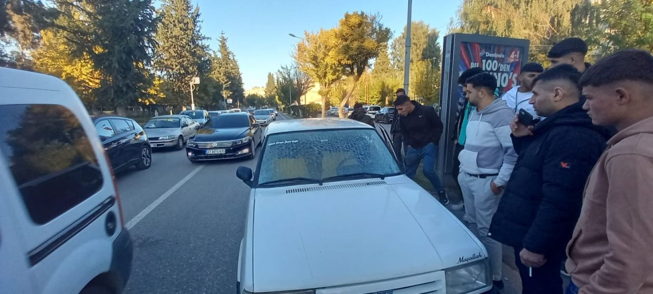 Seyir Halindeki Otomobilin Camından Giren Yorgun Mermi Sürücünün Göğsüne Düştü! - Sayfa 3