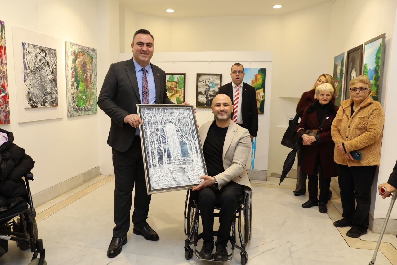 Özel ressamlardan anlamlı sergi - Sayfa 6