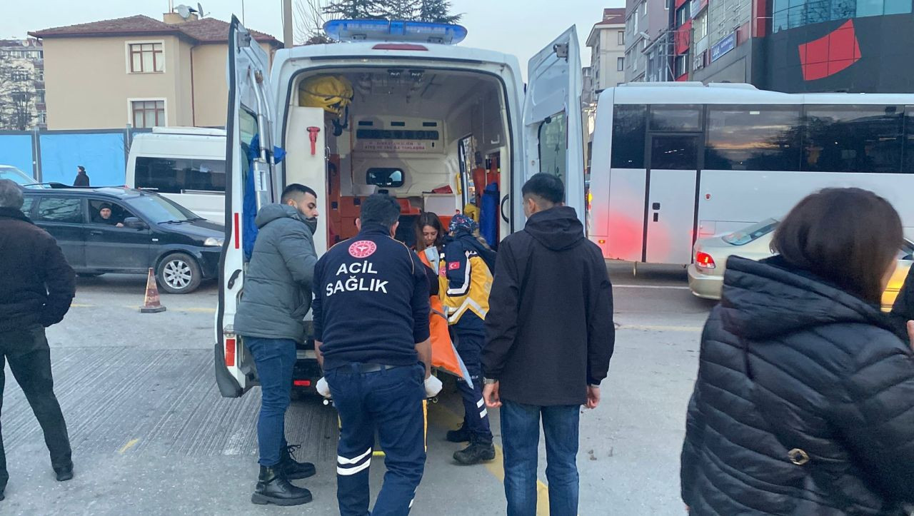 Bolu’da Motosiklet ve Otomobil Çarpıştı: 1 Kişi Yaralandı - Sayfa 4