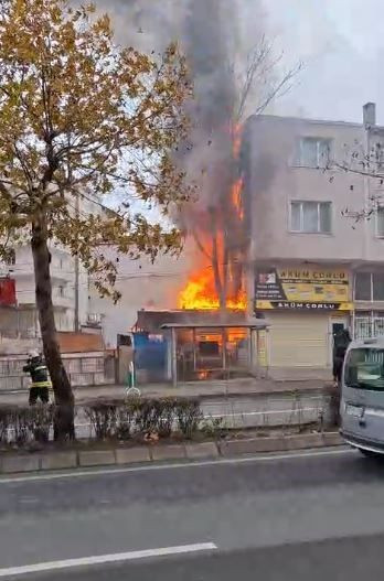 Çorlu'da Korku Dolu Anlar: Alevler Metrelerce Yükseldi - Sayfa 4