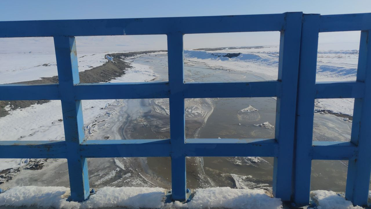 Van'da Dereler Dondu, Ağaçlar Kırağı Tuttu - Sayfa 7