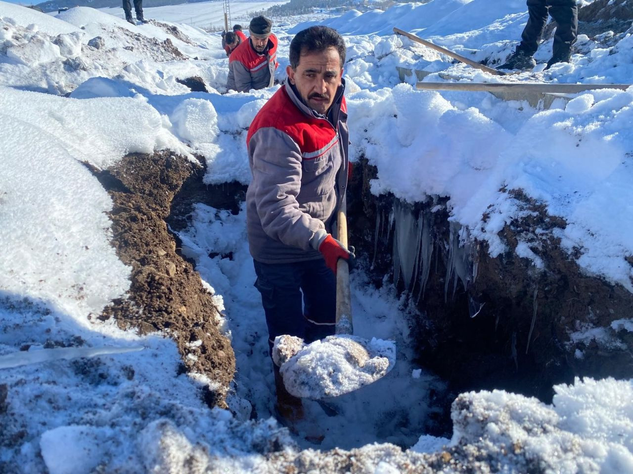 Erzurum'da Kış İçin 500 Mezar Açıldı - Sayfa 1