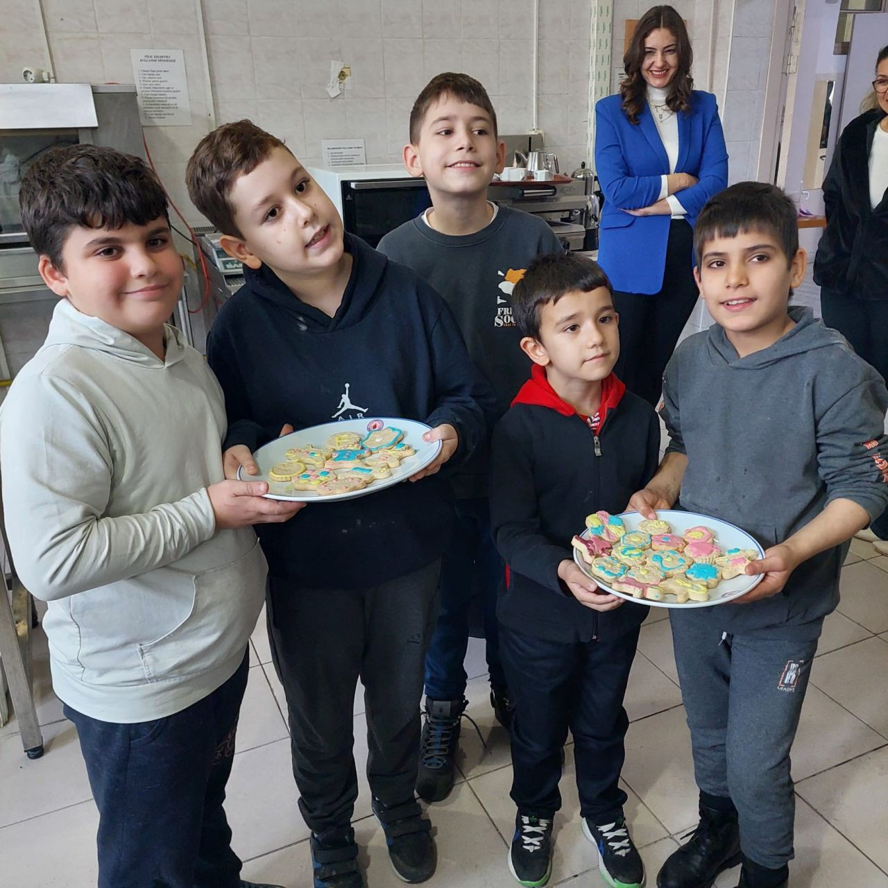 Özel öğrenciler liseli ablalarıyla mutfağa girdi - Sayfa 5