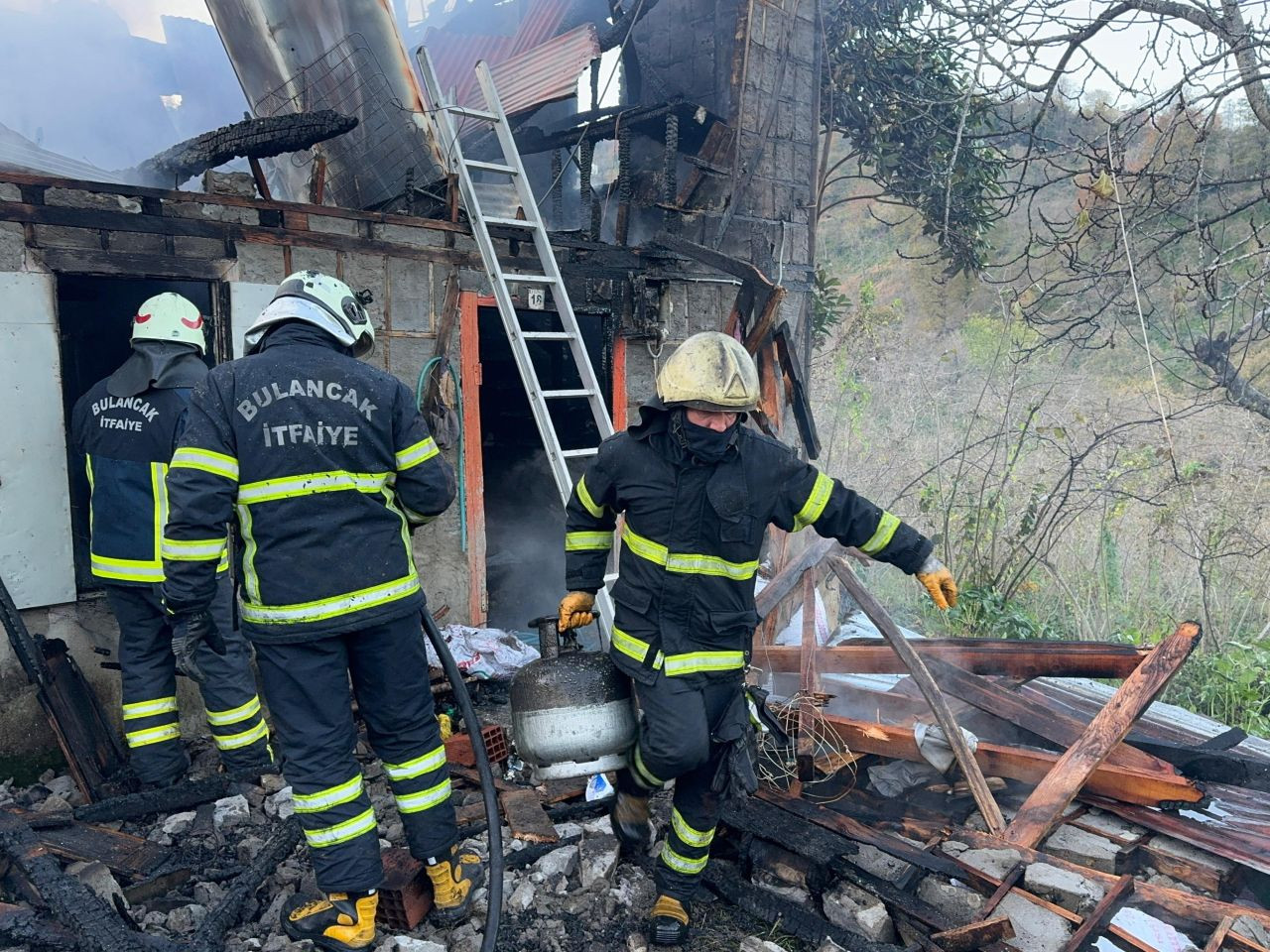 Giresun’da Ev Yangını: 88 Yaşındaki Ev Sahibi Hayatını Kaybetti - Sayfa 3