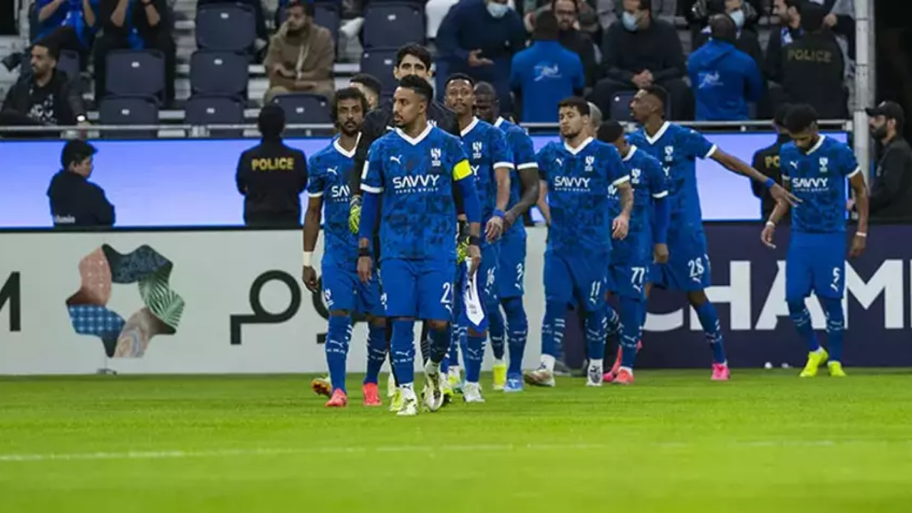 Al Hilal, Al Gharafa'yı Farklı Geçti: 3-0'lık Galibiyetle Zirvede