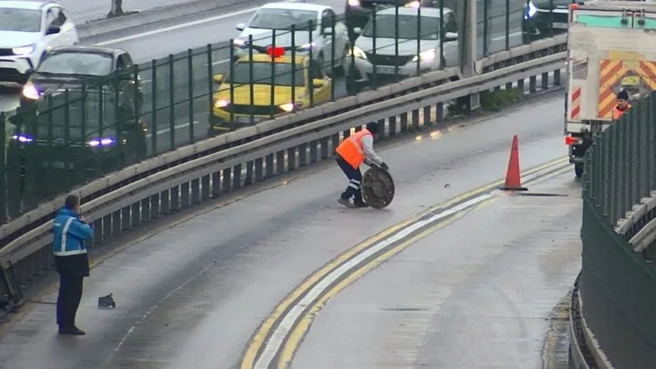 Esenyurt'ta Yolcu Metrobüsten Düştü! İşte O Anlar.. - Sayfa 3