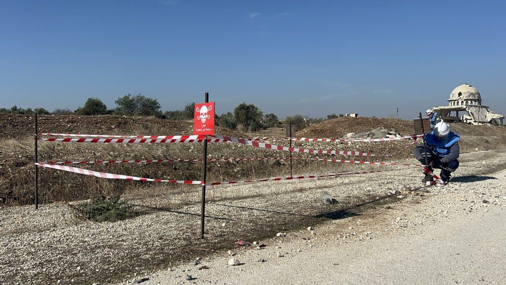 PKK'dan Kurtarılan Tel Rıfat'ta, Yollardaki Patlayıcılar Beyaz Baretliler Tarafından Temizleniyor - Sayfa 3