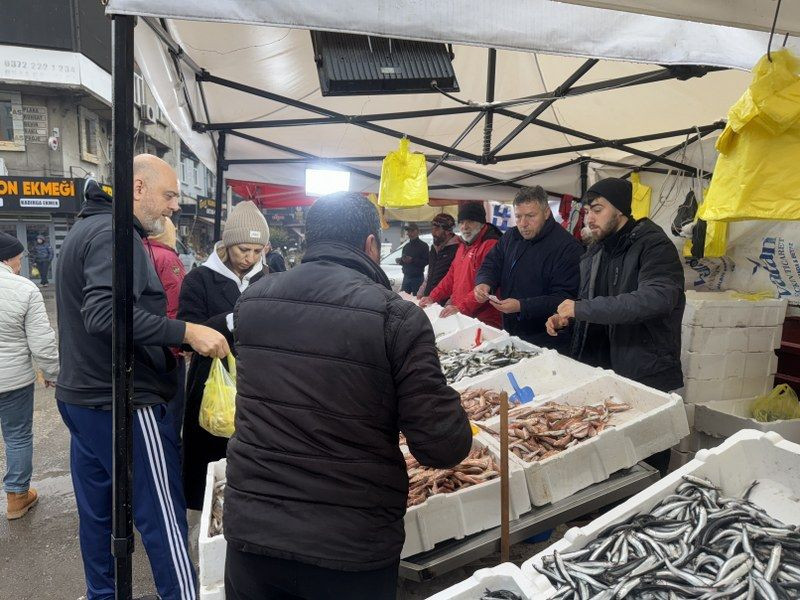 Zonguldak'ta Kilosu 75 Liradan Satılan İstavrite Rağbet - Sayfa 1