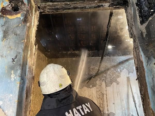 Kırıkhan'da Metruk Binada Yangın Çıktı! - Sayfa 4