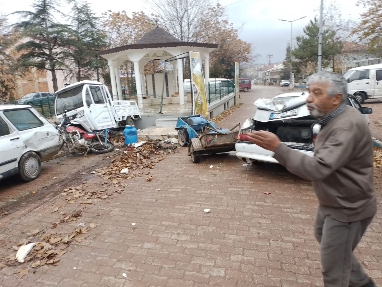 Isparta'da Freni Boşalan Kamyon Ortalığı Savaş Alanına Çevirdi - Sayfa 1