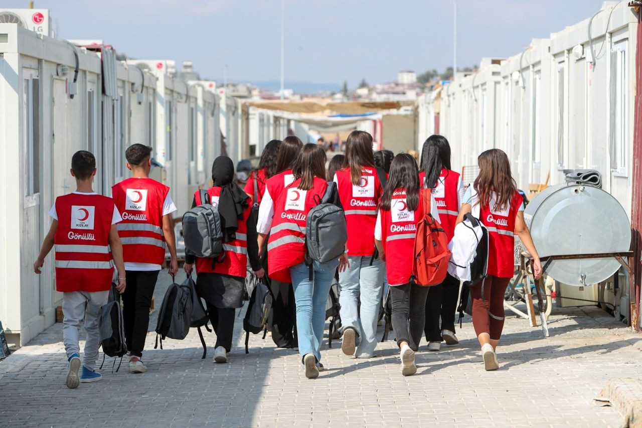 Türk Kızılay Gönüllüleriyle İyiliği Büyütüyor - Sayfa 2