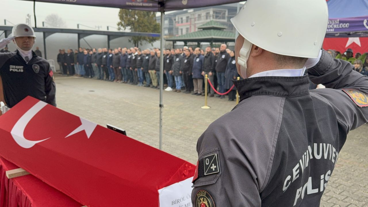 Hayatını Kaybeden Polis Memuru Gözyaşlarıyla Uğurlandı - Sayfa 5