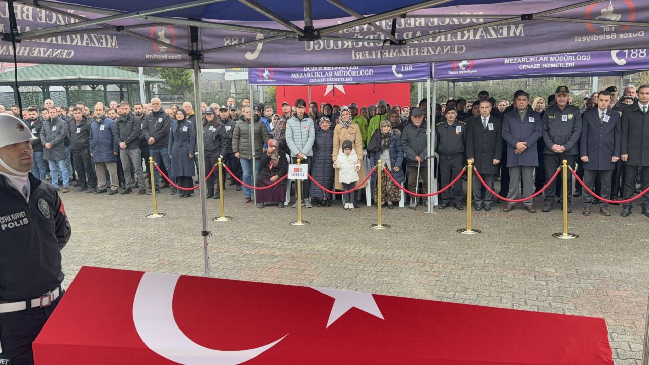 Hayatını Kaybeden Polis Memuru Gözyaşlarıyla Uğurlandı - Sayfa 7