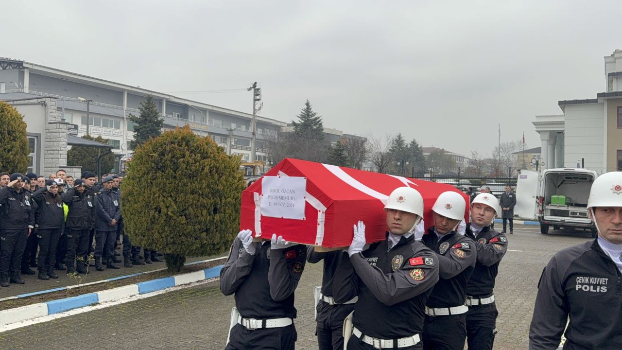 Hayatını Kaybeden Polis Memuru Gözyaşlarıyla Uğurlandı - Sayfa 8