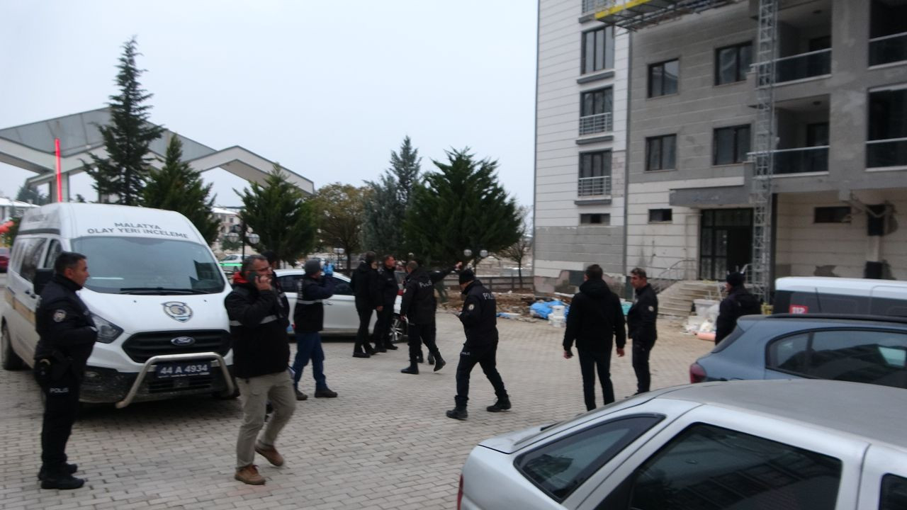 Malatya'da İskeleden Düşen 3 İşçi Ağır Yaralandı - Sayfa 6