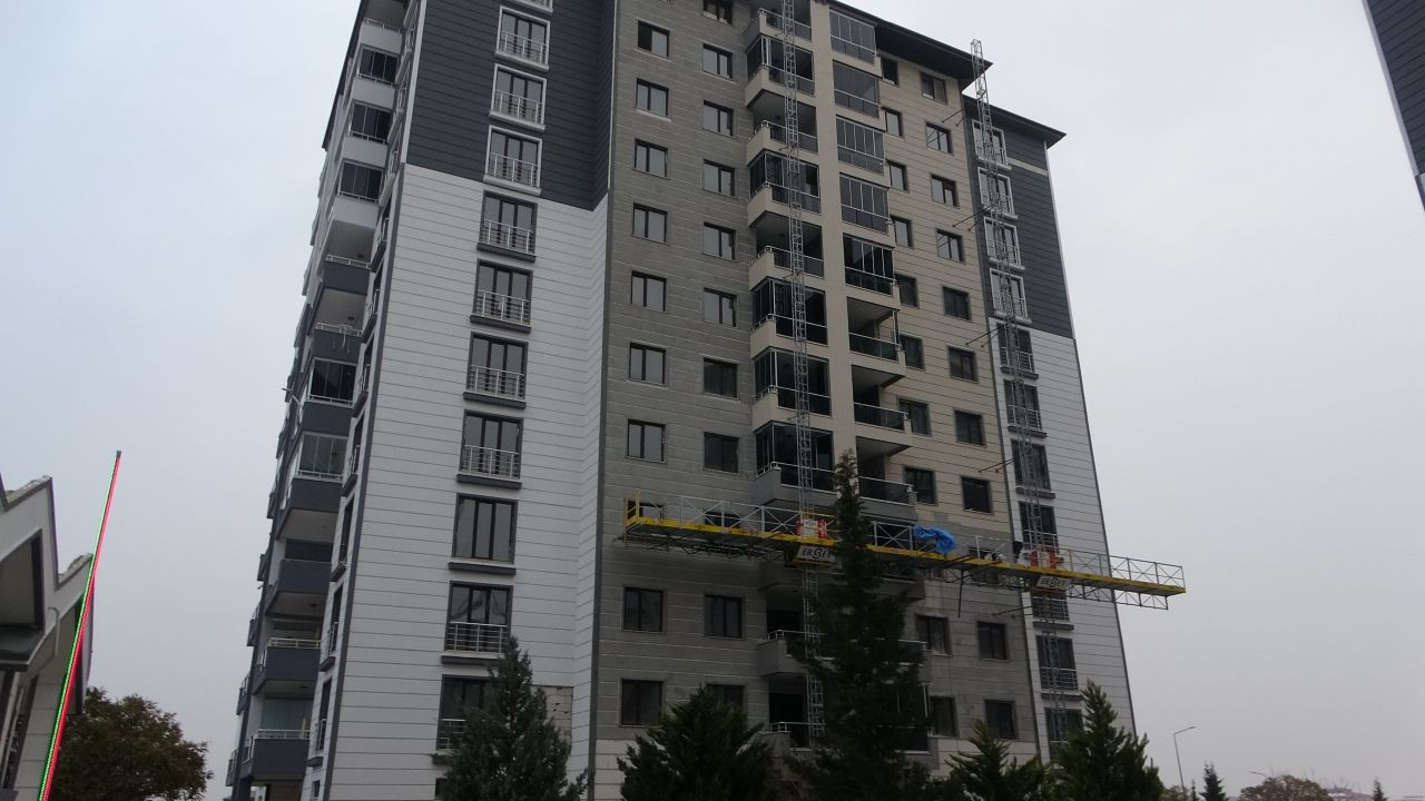 Malatya'da İskeleden Düşen 3 İşçi Ağır Yaralandı - Sayfa 7