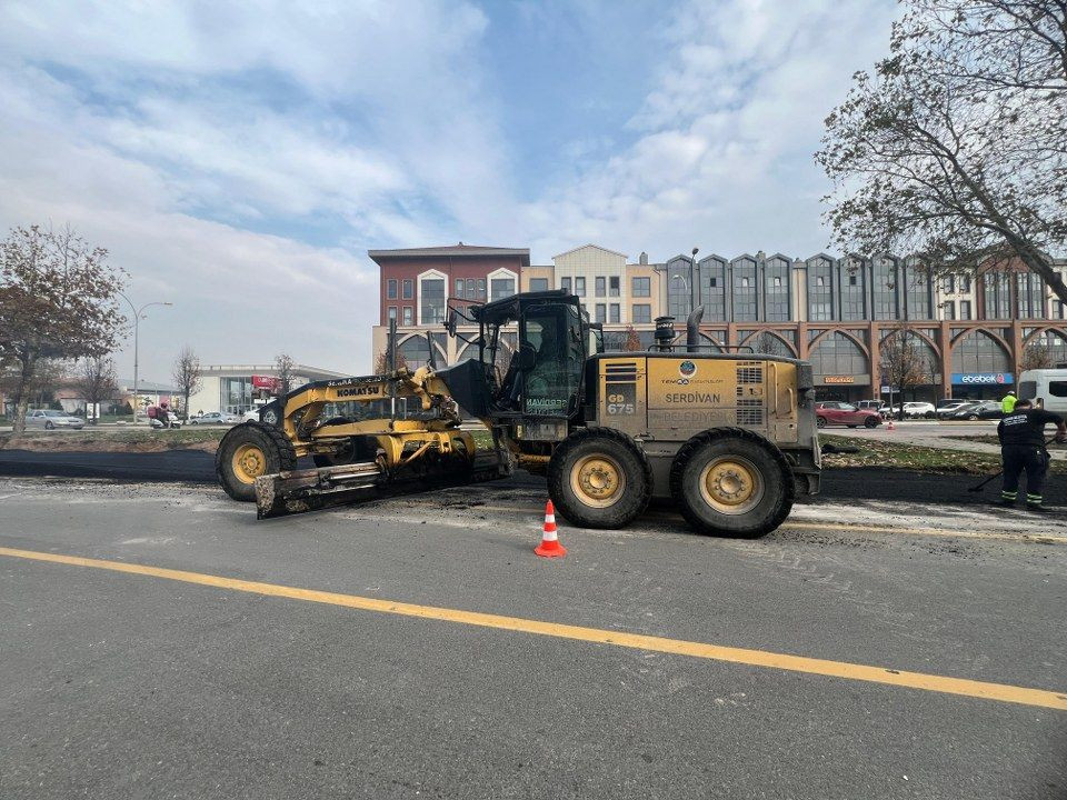 Serdivan’da Yol Çalışmalarına Son Gaz Devam - Sayfa 3
