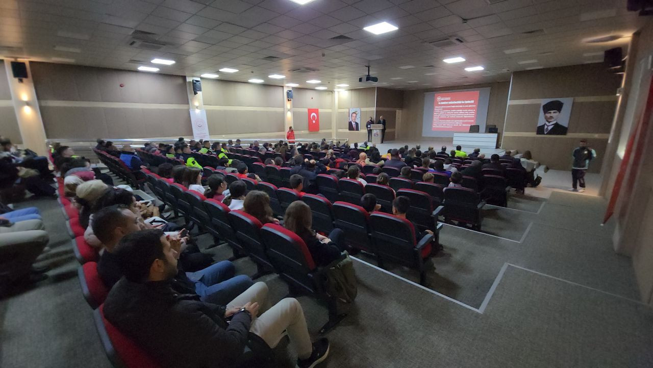 Sağlık Müdüründen 'Boş Ambulans Neden Siren Çalıyor' Tepkilerine Cevap - Sayfa 4