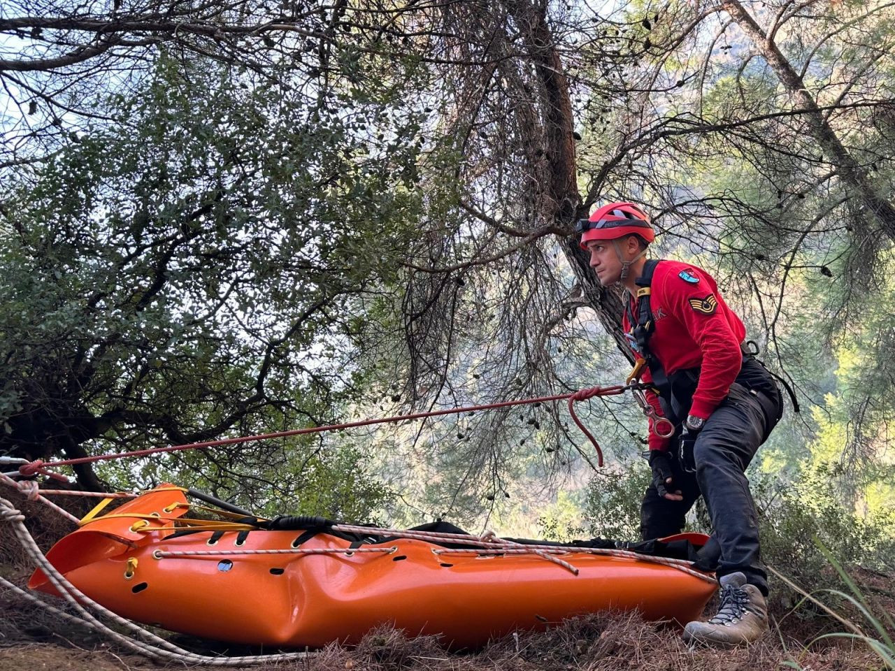 Manisa'da Kayıp Olarak Aranan Adamın Cesedi Uçurumda Bulundu! - Sayfa 4