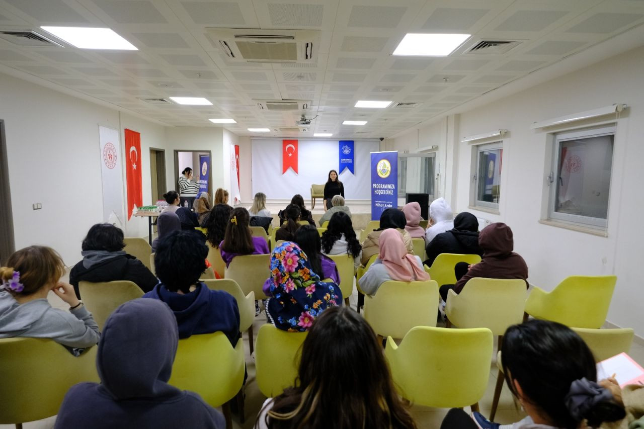 Sapanca KYK Kız Yurdunda Kaygı Konulu Söyleşi - Sayfa 1